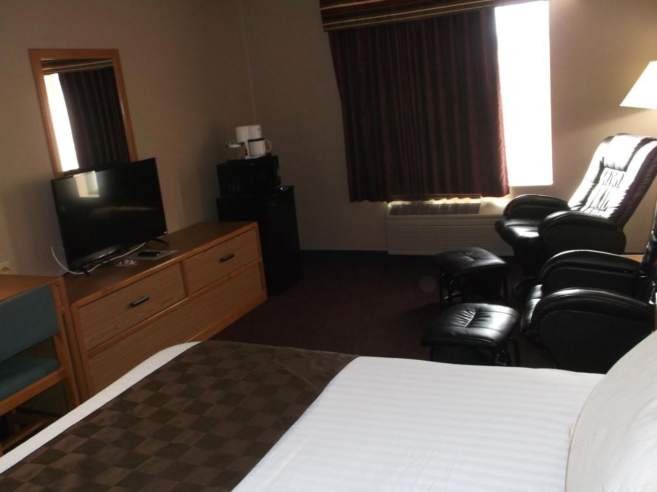 De Smet Super Deluxe Inn & Suites Екстер'єр фото