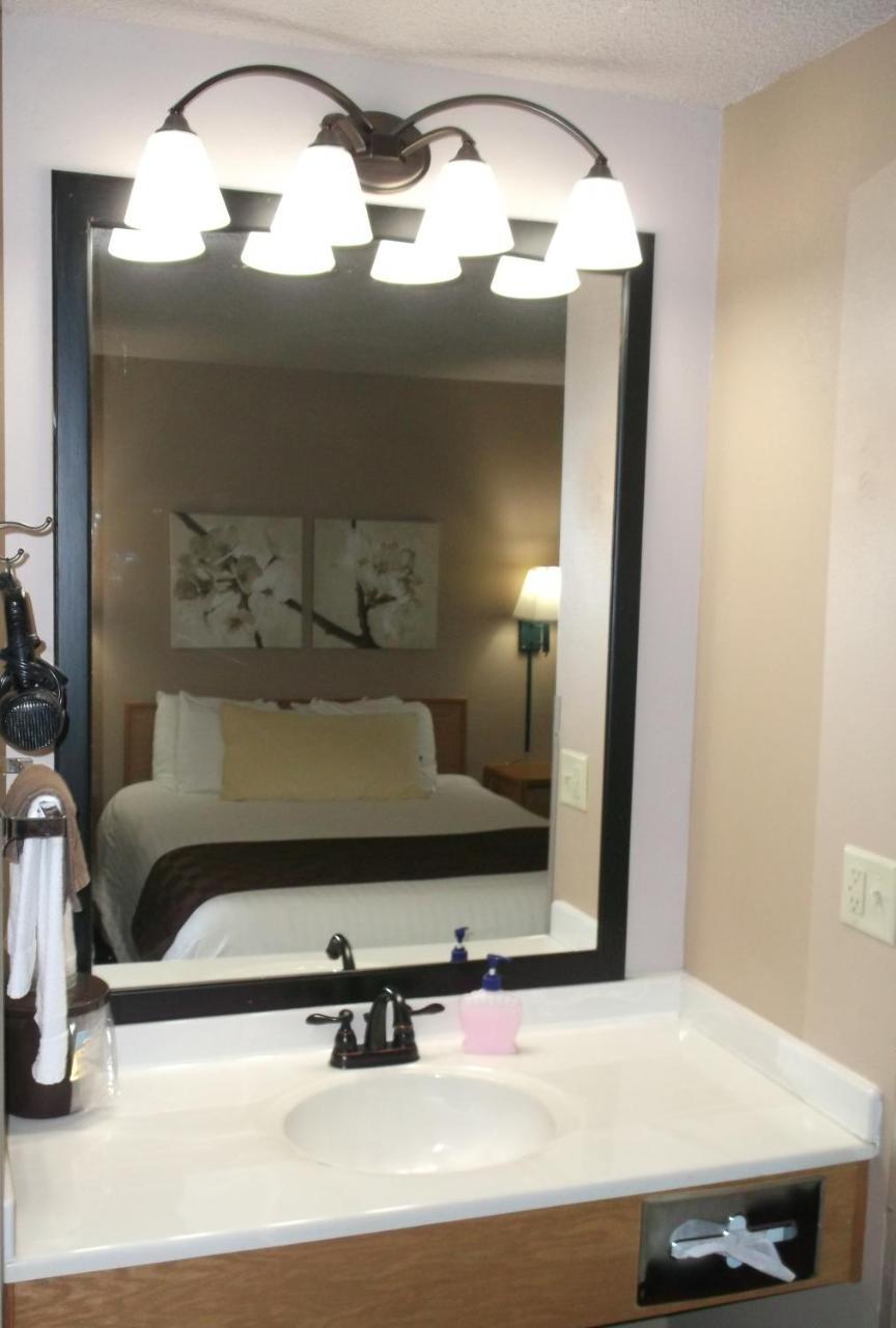 De Smet Super Deluxe Inn & Suites Екстер'єр фото